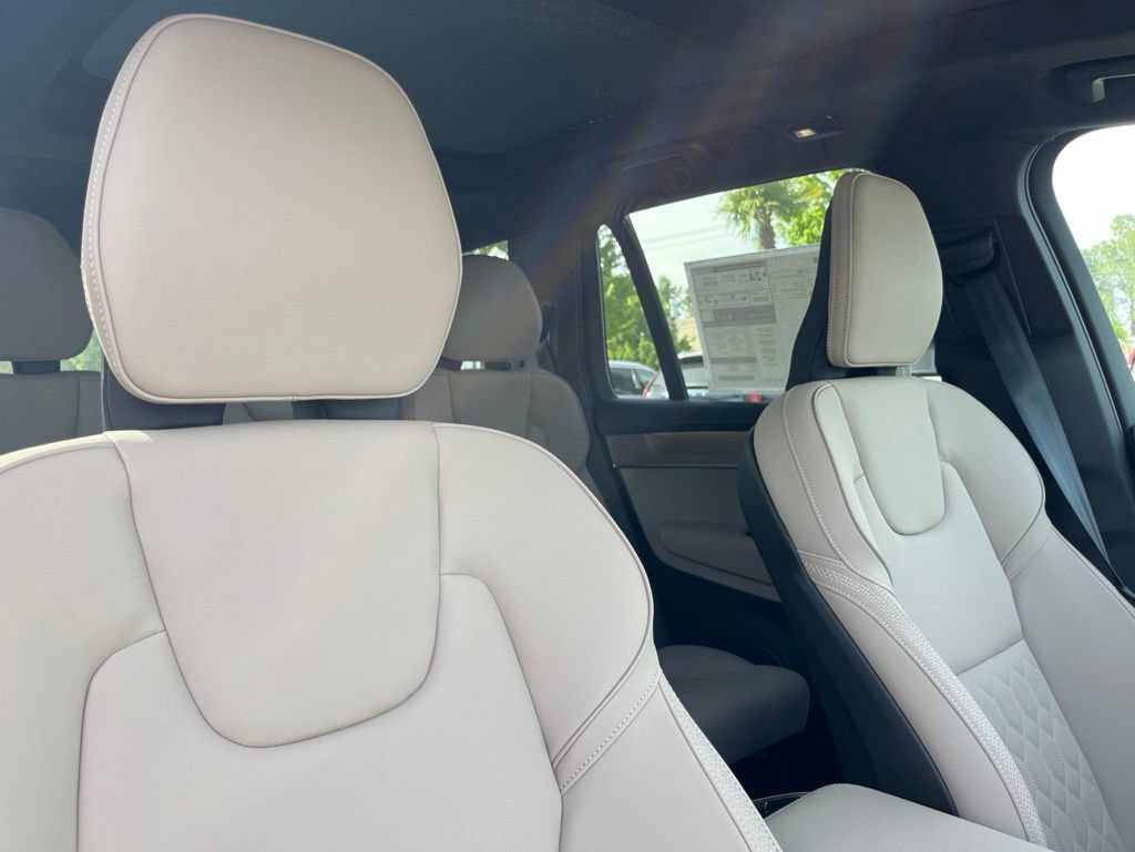 New 2026 Volvo XC90 B5 Core w/ Protection Package AWD/4WD image 21