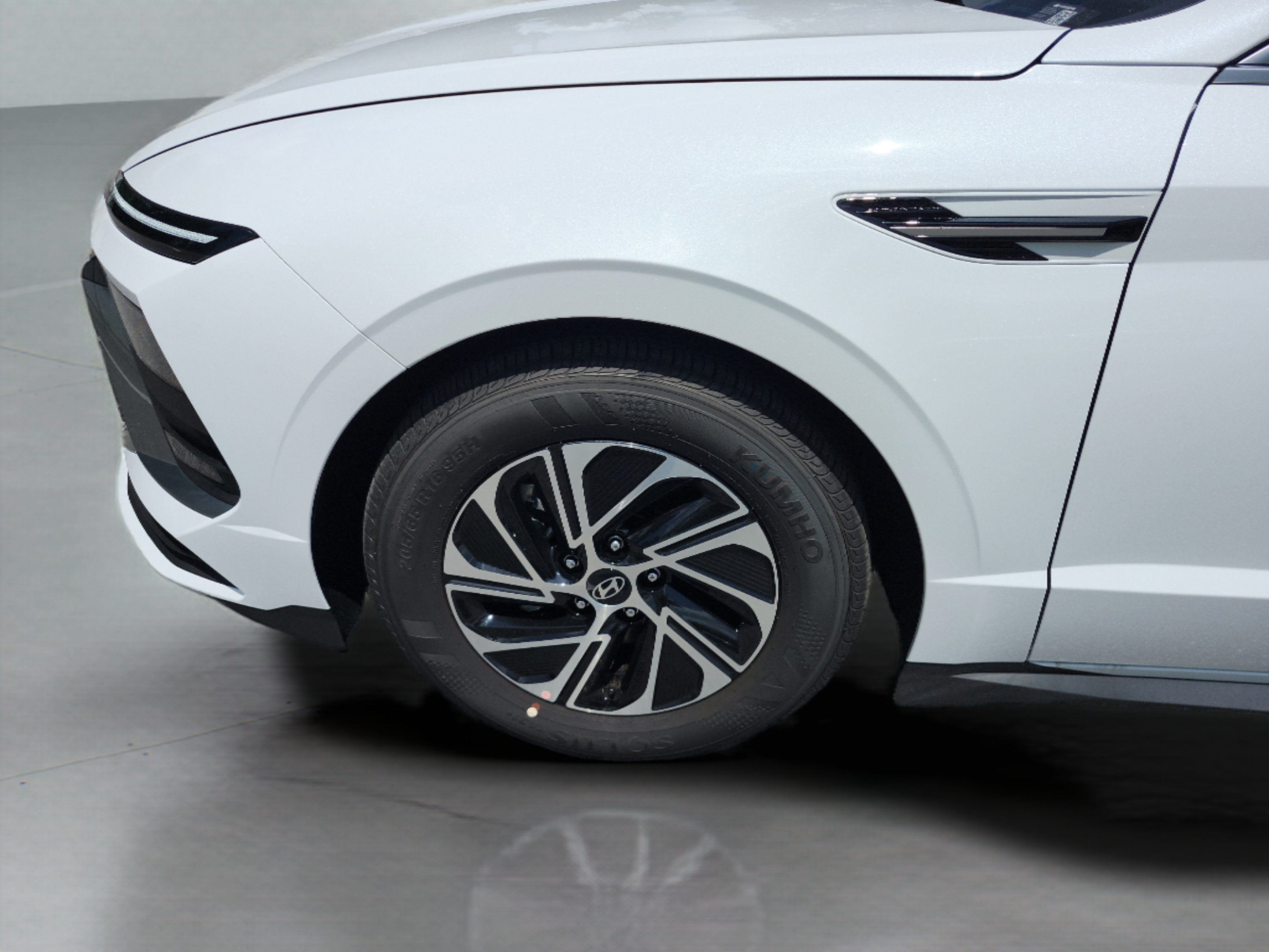 New 2026 Hyundai Sonata Blue FWD image 27