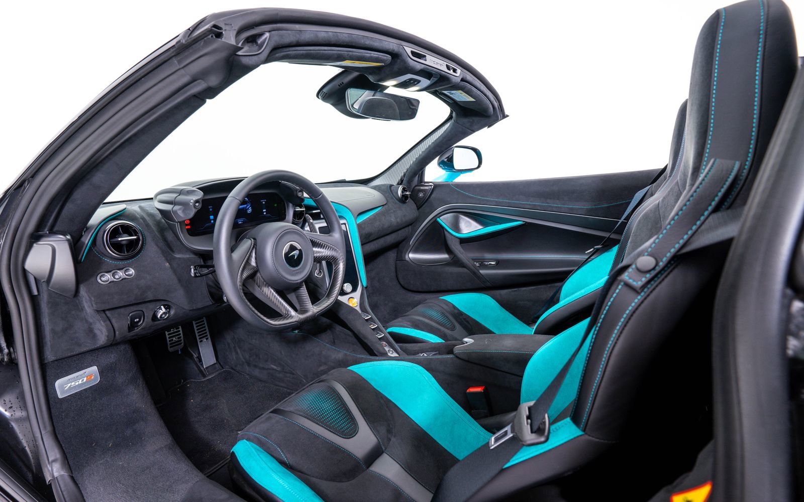 Used 2026 McLaren 750S Spider RWD image 21
