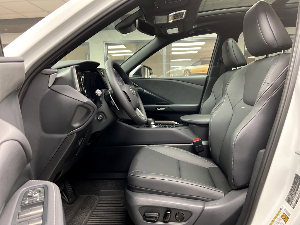 New 2026 Lexus TX 350 AWD image 9