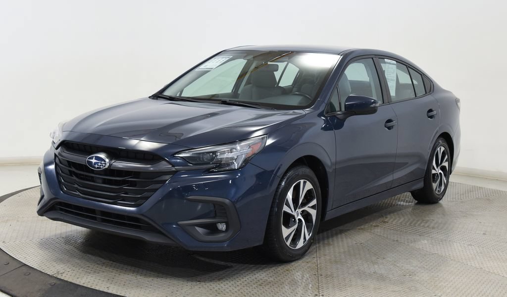 Used 2024 Subaru Legacy Premium AWD/4WD image 3