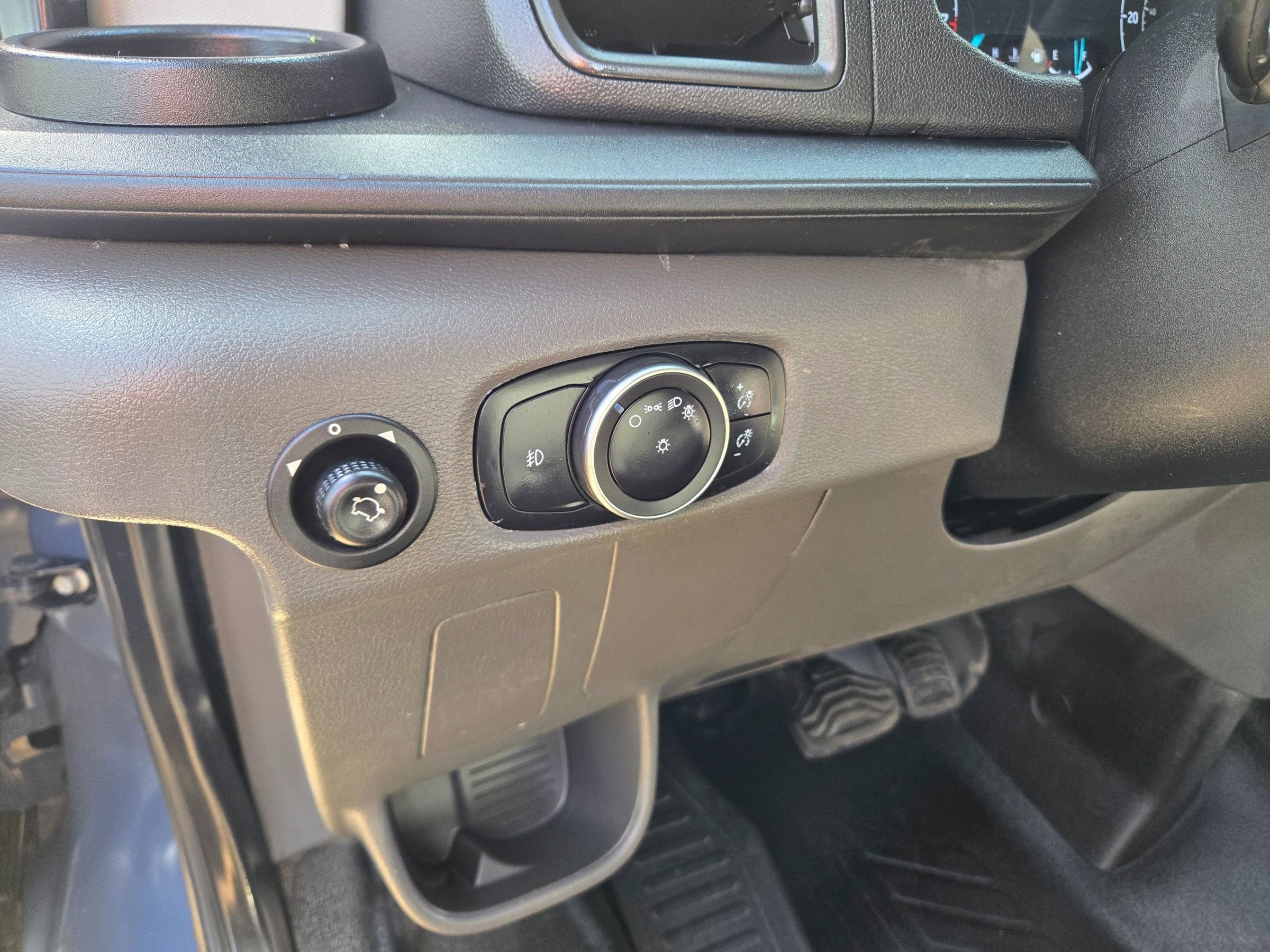 Used 2022 Ford Transit 350 350 HD XL Cutaway Van 2D image 37