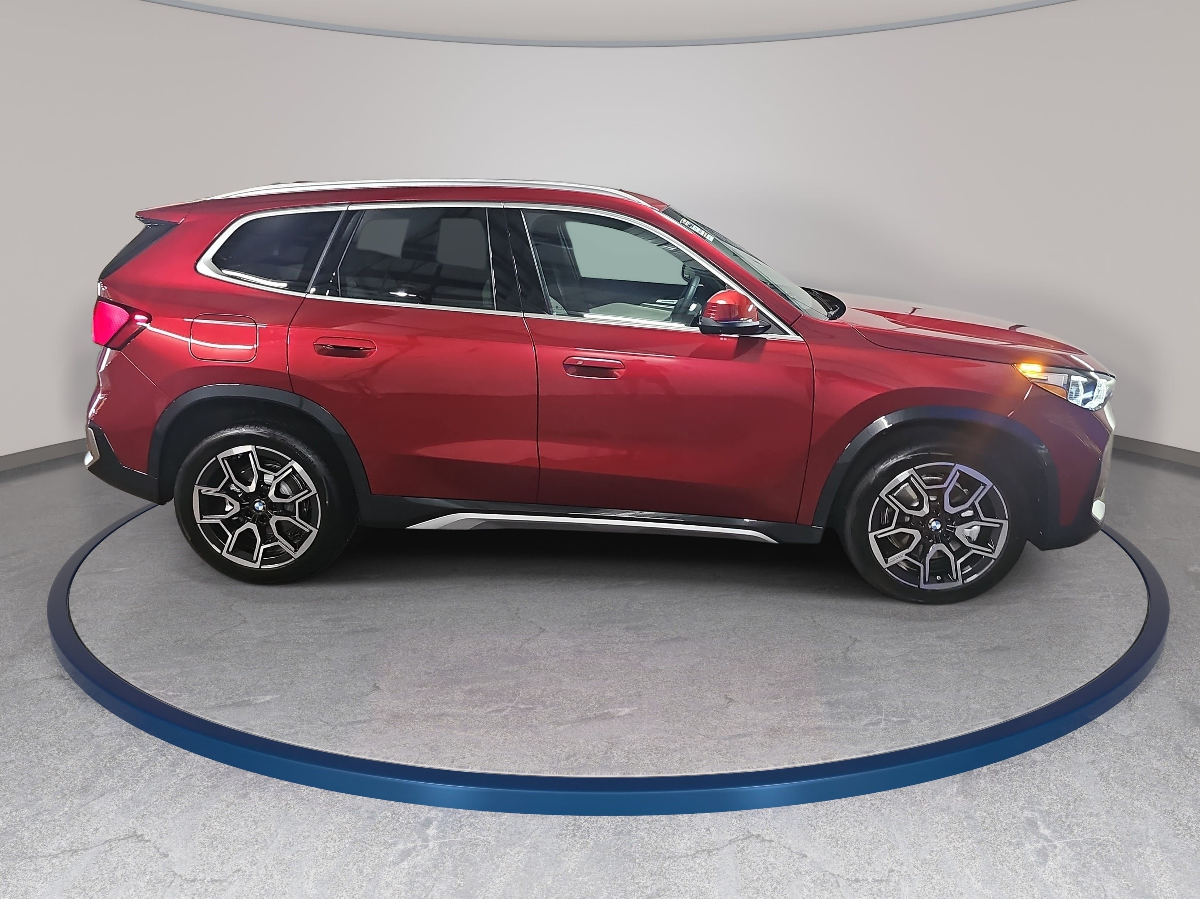 New 2027 BMW X1 xDrive28i AWD/4WD image 4