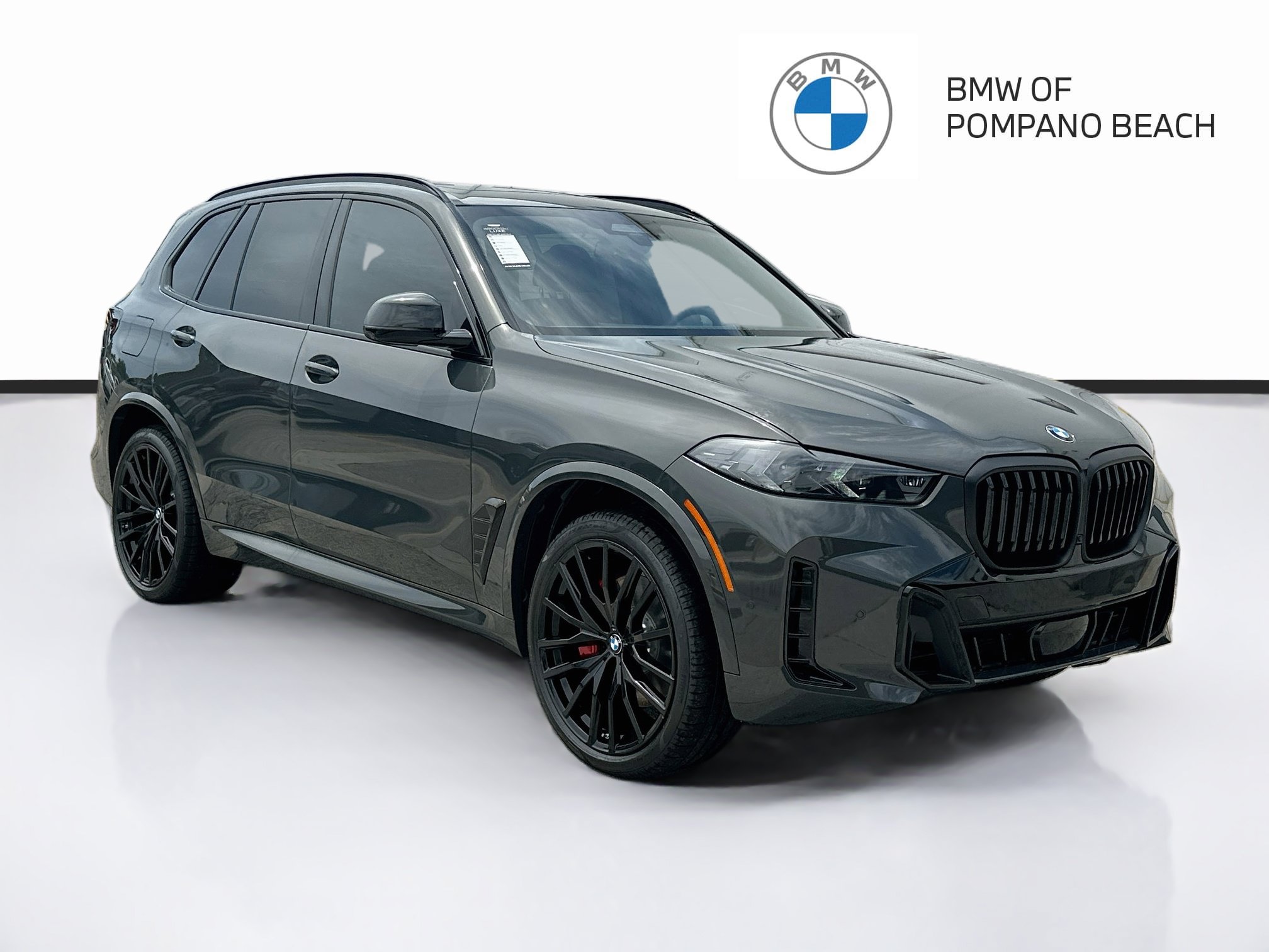 New 2026 BMW X5 xDrive40i w/ M Sport Package AWD/4WD image 1