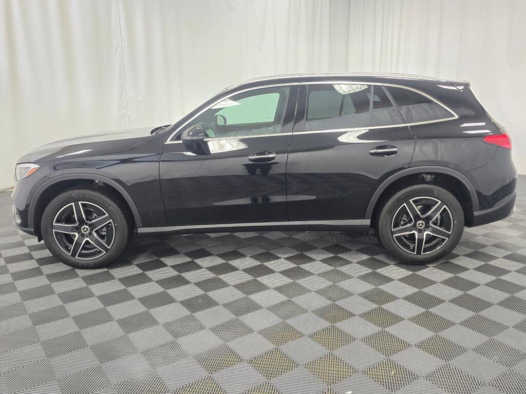 New 2026 Mercedes-Benz GLC 300 4MATIC image 3