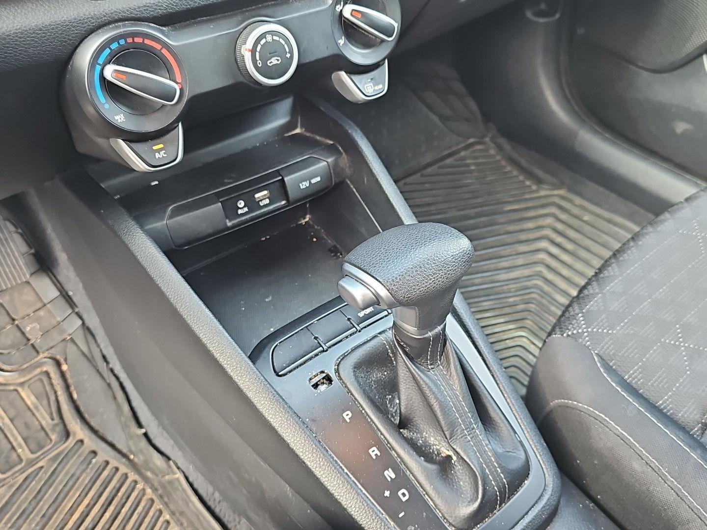 Used 2020 Kia Rio S image 11