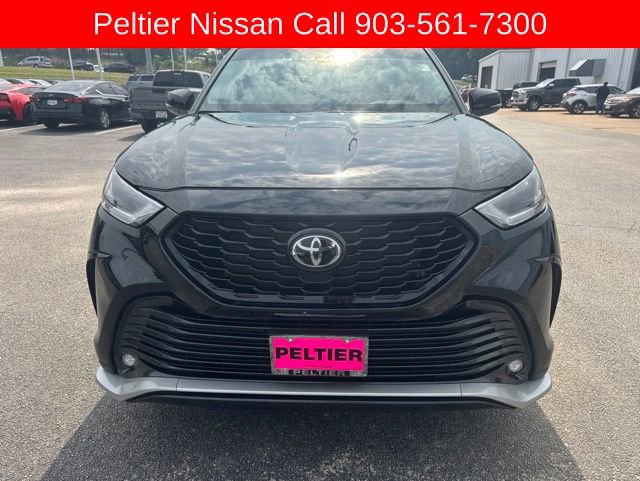 Used 2024 Toyota Highlander XSE FWD image 8