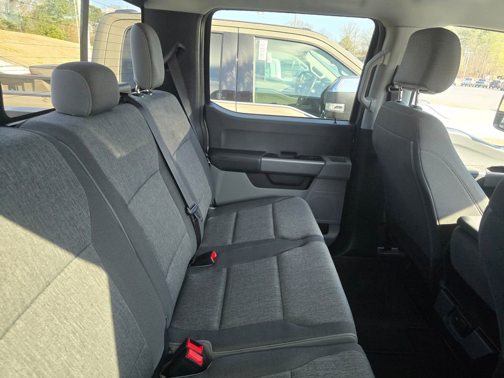 Used 2024 Ford F250 XL w/ STX Appearance Package image 4