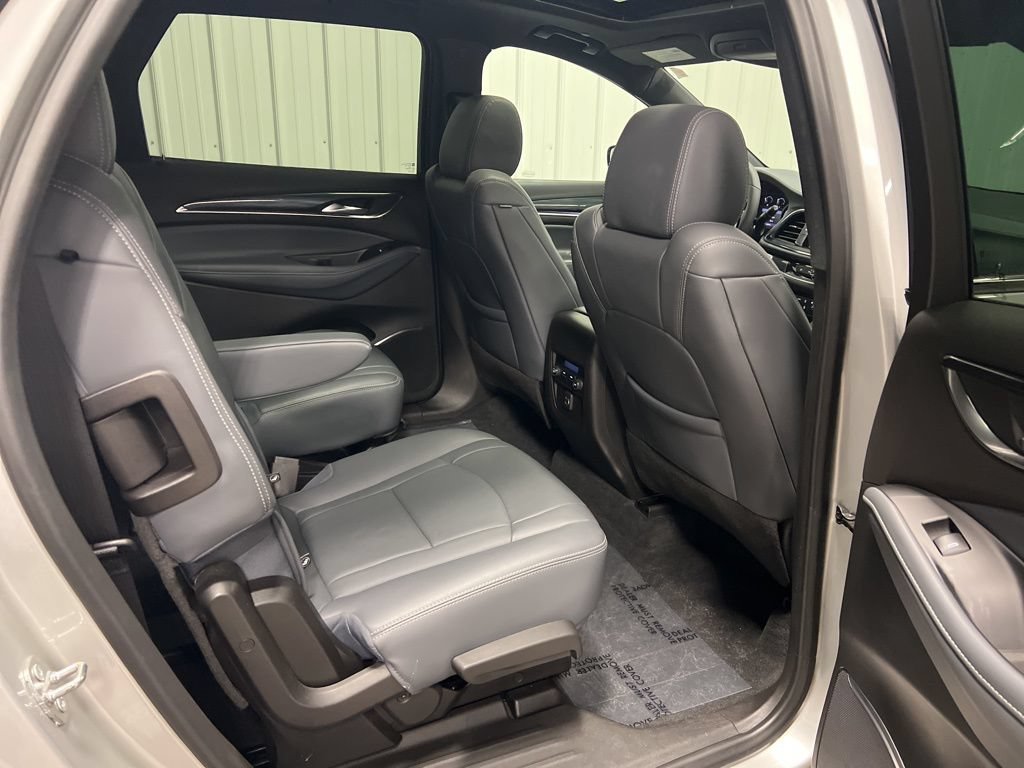 Certified 2022 Buick Enclave Essence w/ Experience Buick Package AWD/4WD image 12