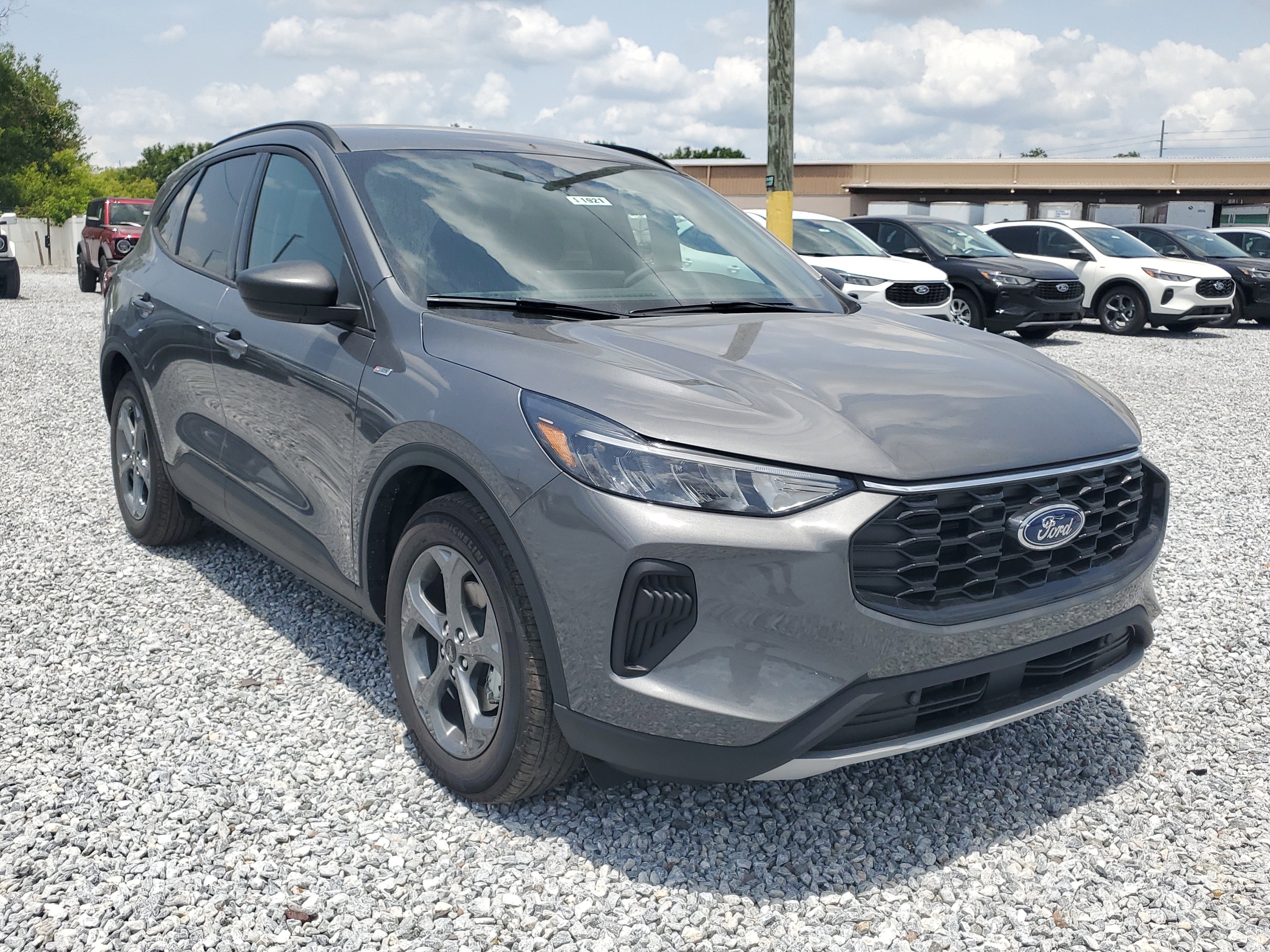 New 2025 Ford Escape ST-Line w/ Tech Pack #1 image 2