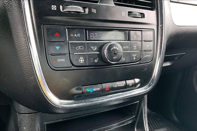 Used 2018 Dodge Grand Caravan GT image 23