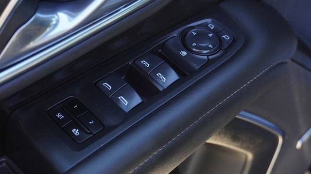 Used 2024 Chevrolet Suburban LT image 22