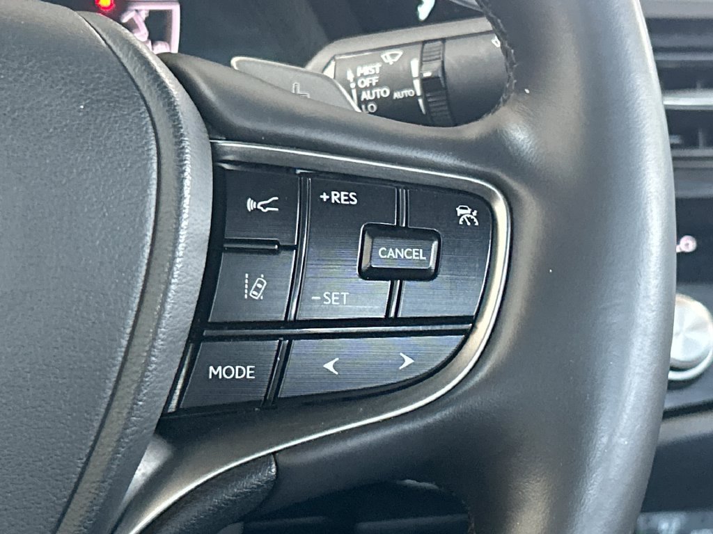 Used 2022 Lexus ES 300h w/ Premium Package FWD image 24