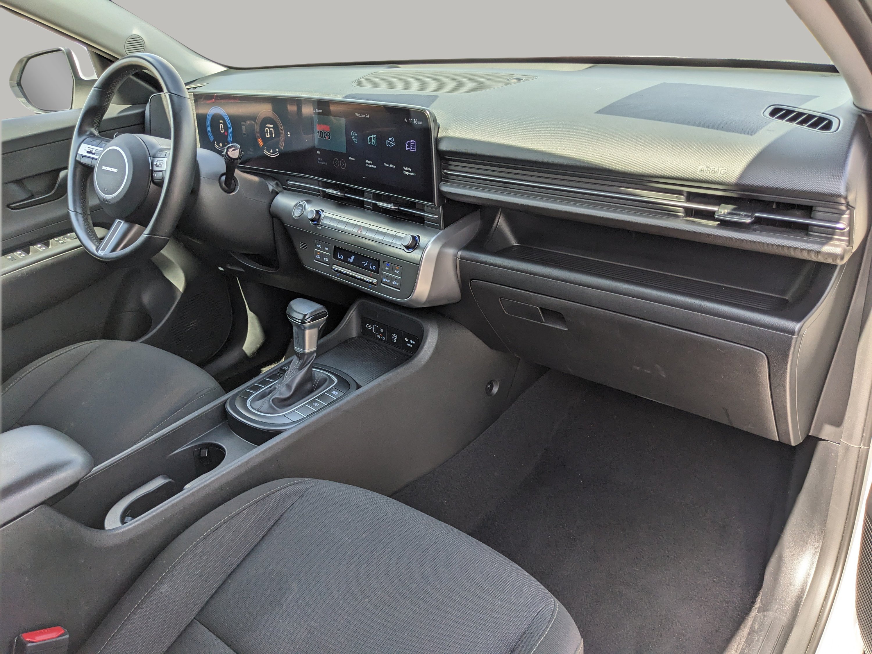Used 2025 Hyundai Kona SEL FWD image 12