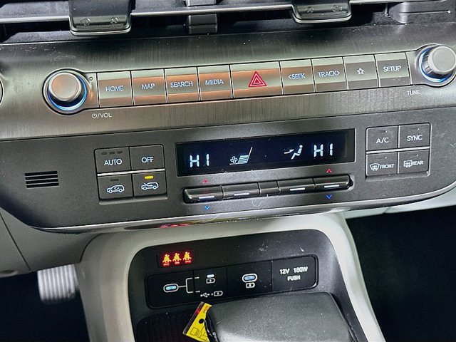 Used 2024 Hyundai Kona SEL AWD/4WD image 16