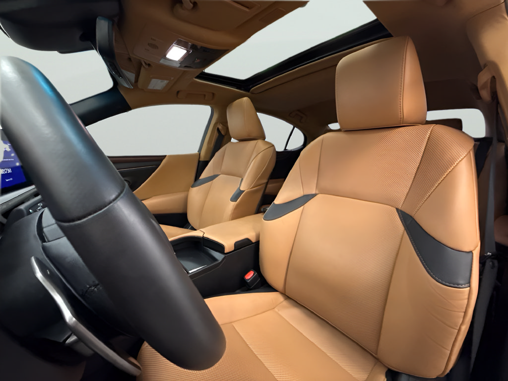 Used 2023 Lexus ES 350 w/ Premium Package FWD image 11
