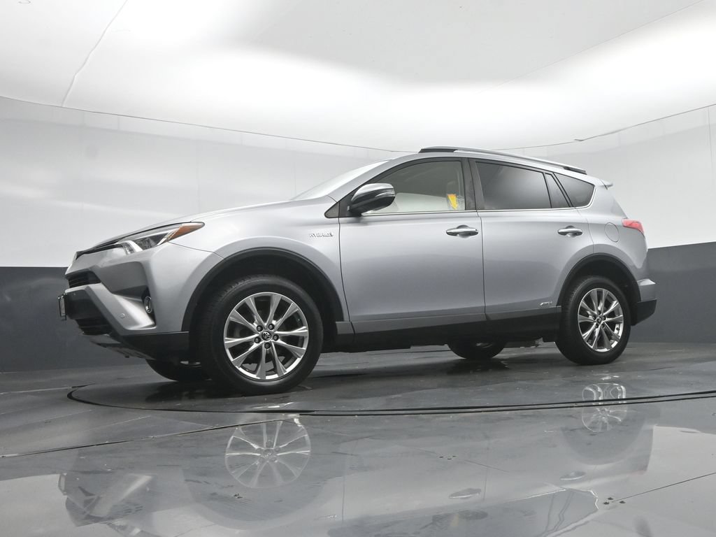 Used 2018 Toyota RAV4 Limited AWD/4WD image 56