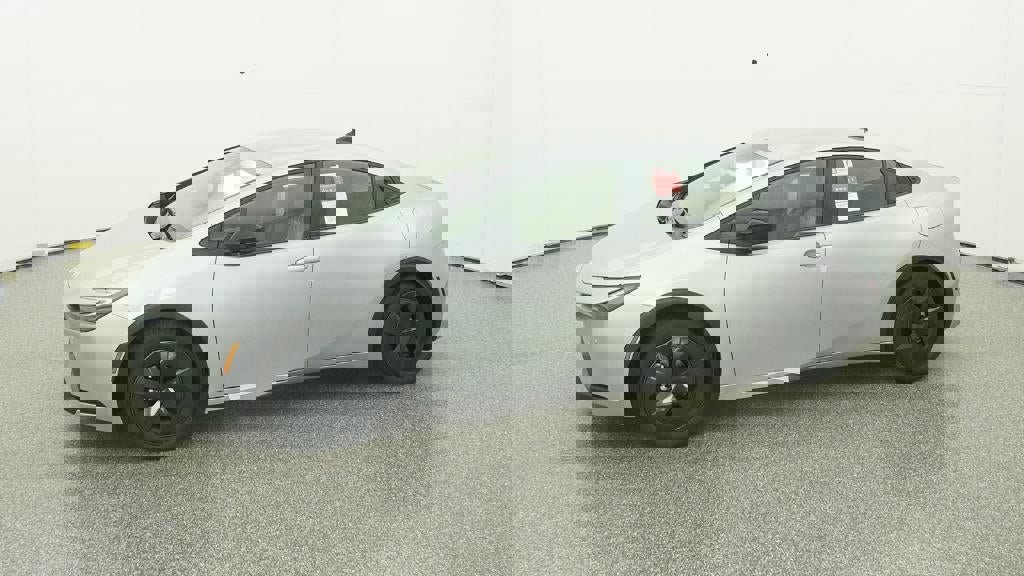 New 2026 Toyota Prius LE image 2