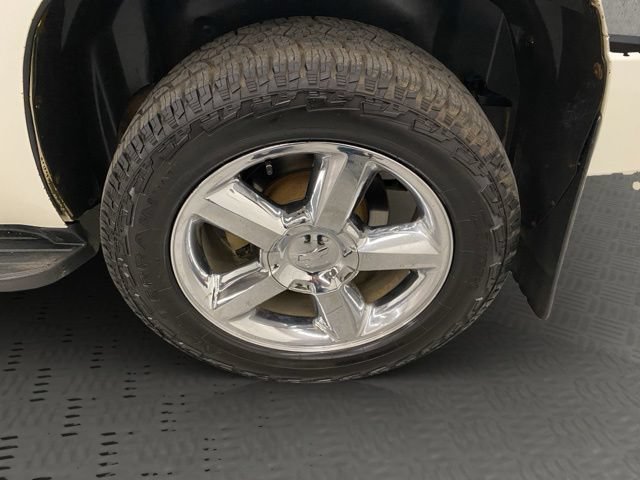 Used 2012 Chevrolet Tahoe LTZ AWD/4WD image 38