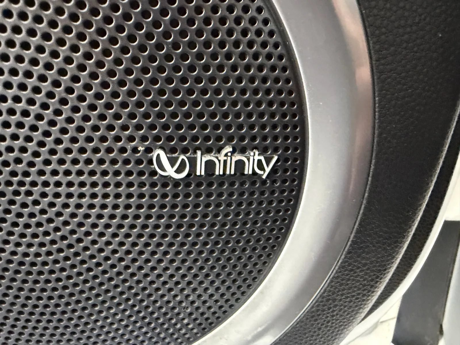 Used 2016 Kia Soul + w/ Audio Package FWD image 13