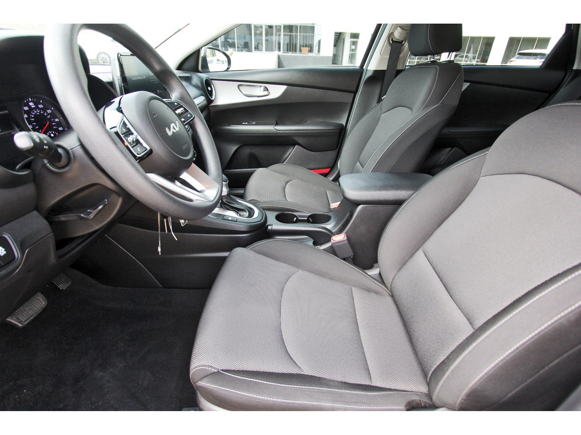 Certified 2023 Kia Forte LXS w/ LXS Technology Package FWD image 9