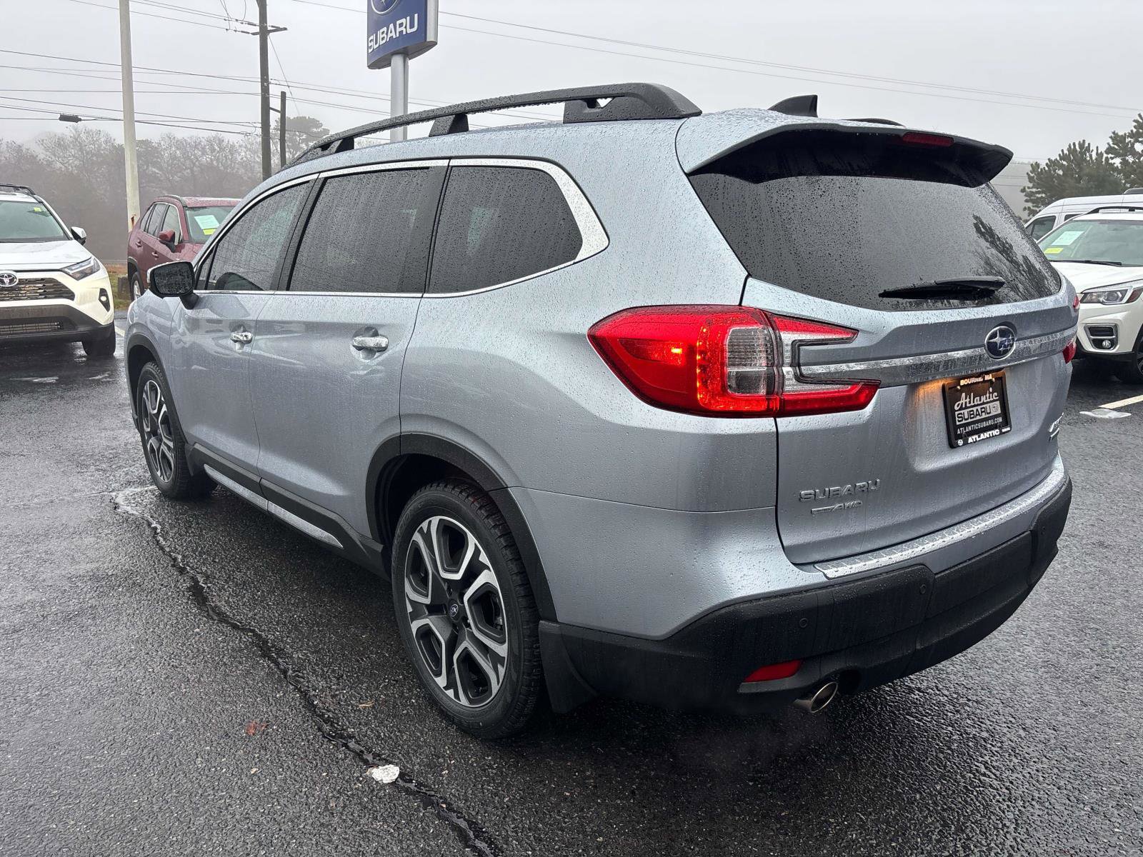 Used 2023 Subaru Ascent Touring image 5