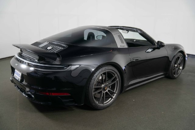 Used 2023 Porsche 911 50th Anniversary Edition AWD/4WD image 8