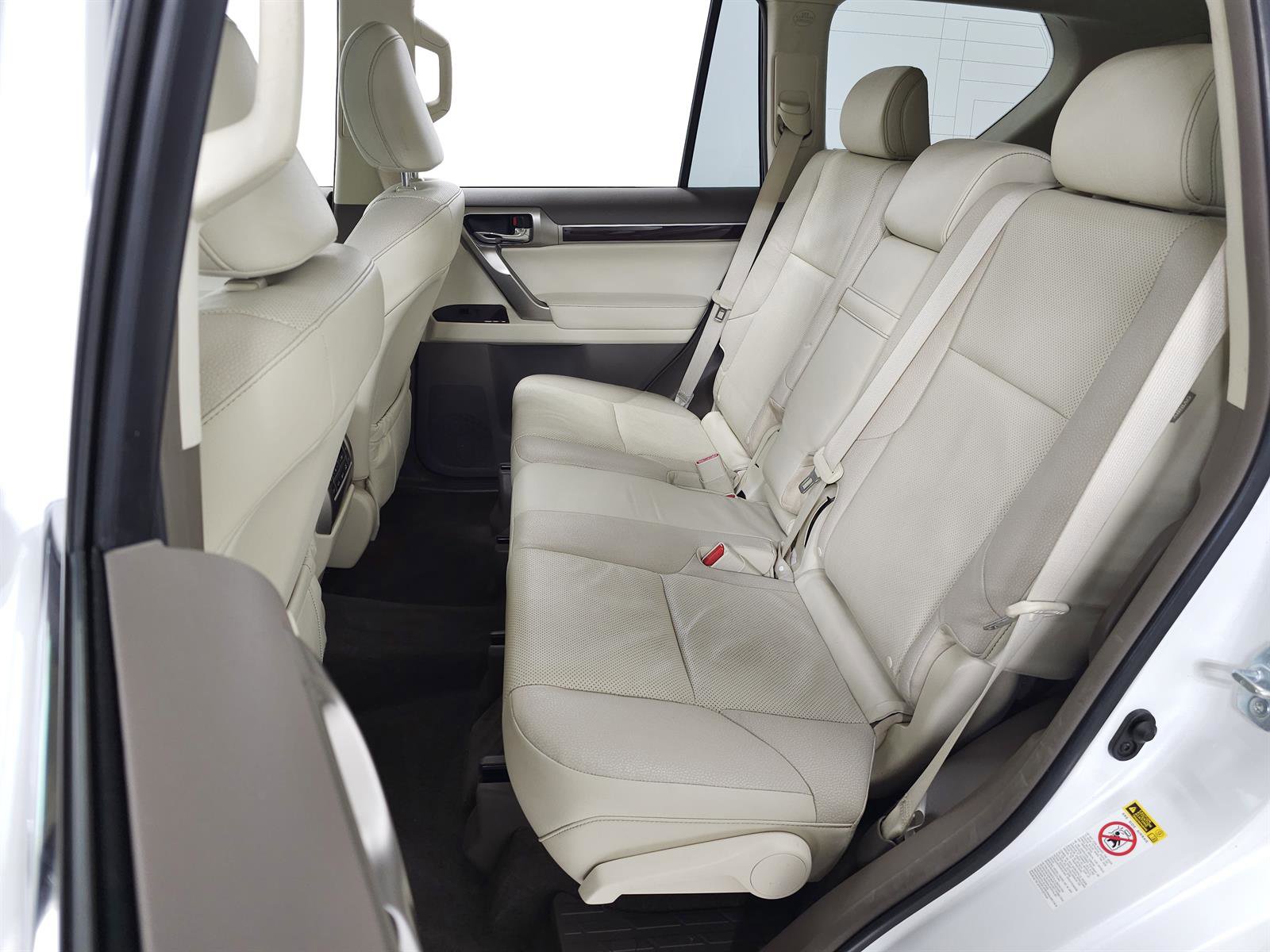 Used 2014 Lexus GX 460 w/ Premium Package AWD/4WD image 28