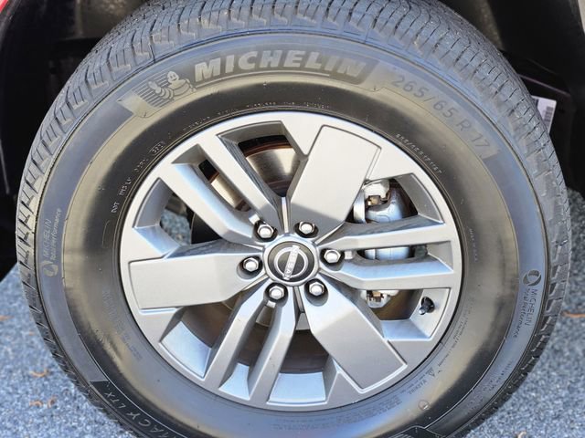 Certified 2025 Nissan Frontier SV w/ SV Convenience Package RWD image 9