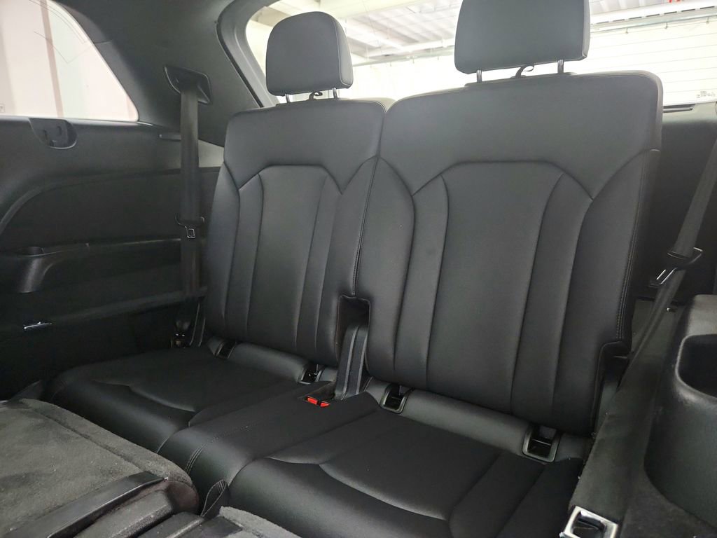 Used 2021 Audi Q7 3.0T Prestige w/ Prestige Package image 26