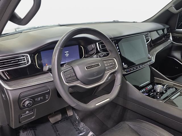 Used 2022 Jeep Wagoneer Series III w/ Premium Group I AWD/4WD image 16