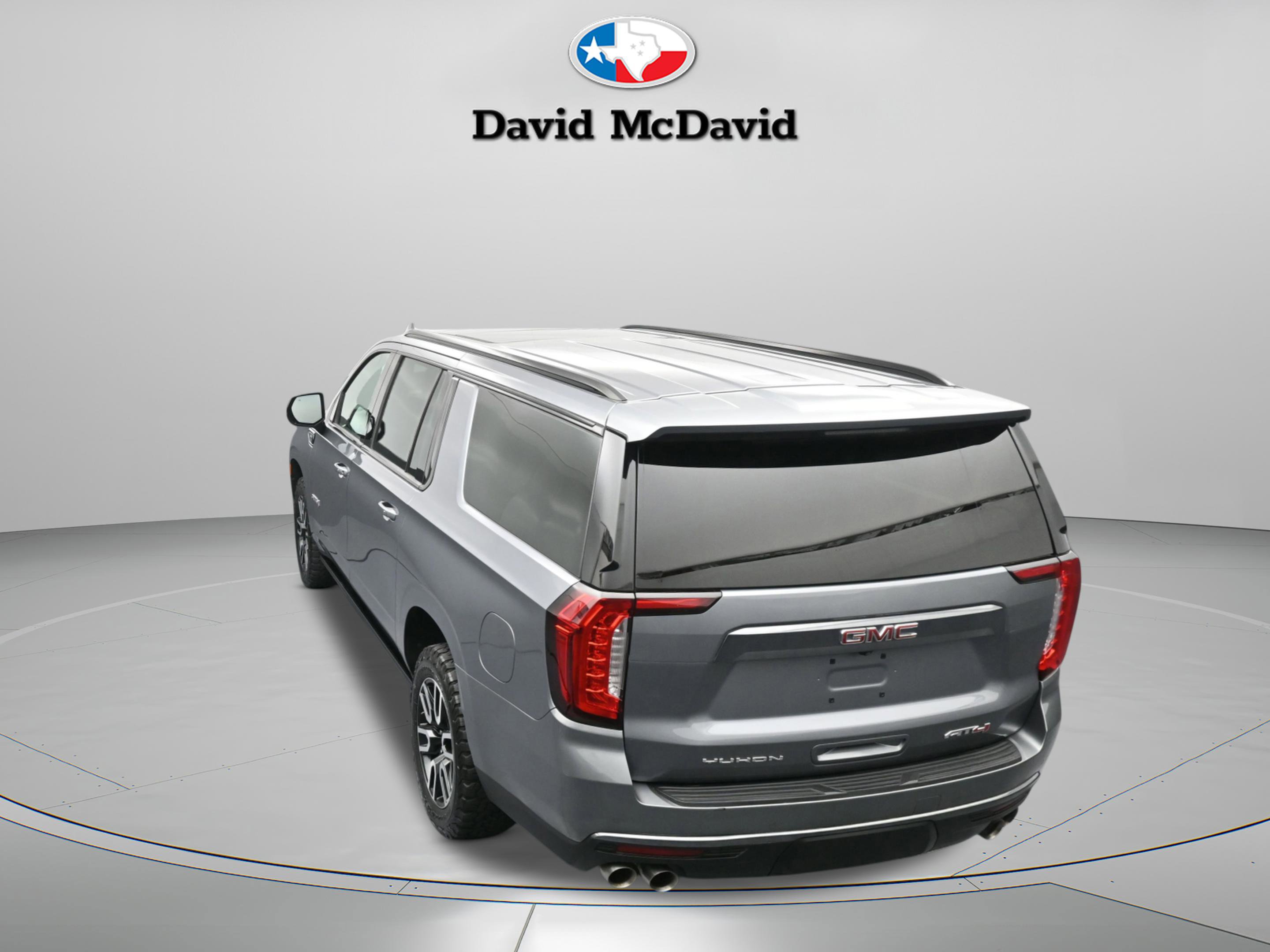 Used 2022 GMC Yukon XL AT4 image 12