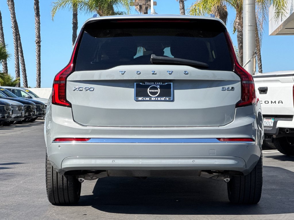 Certified 2026 Volvo XC90 B6 Plus AWD/4WD image 4