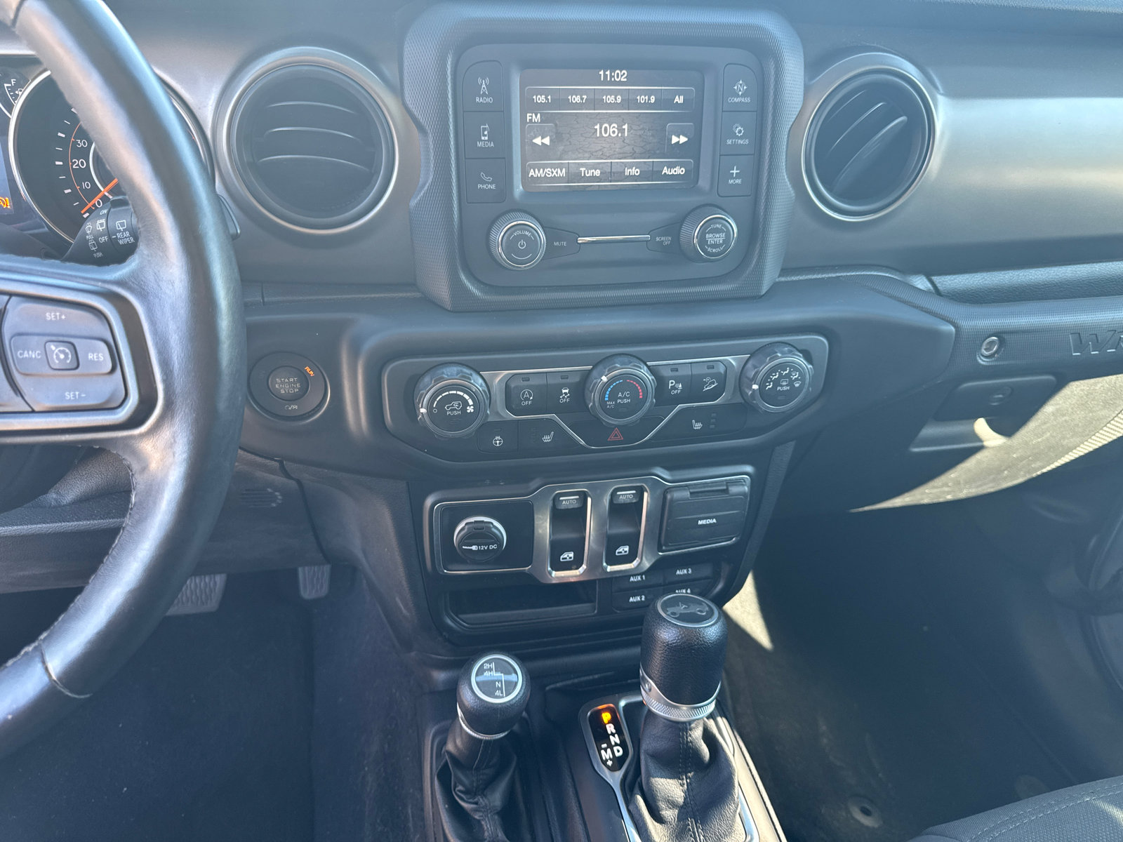 Used 2019 Jeep Wrangler Sport image 24