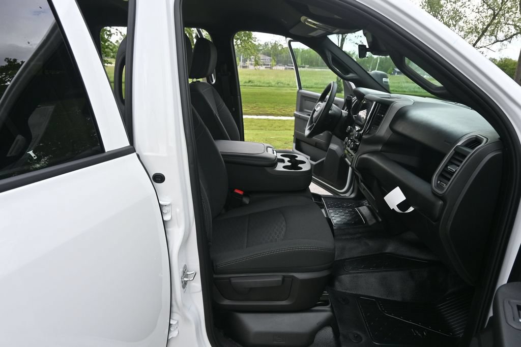 New 2026 RAM 3500 Tradesman AWD/4WD image 18