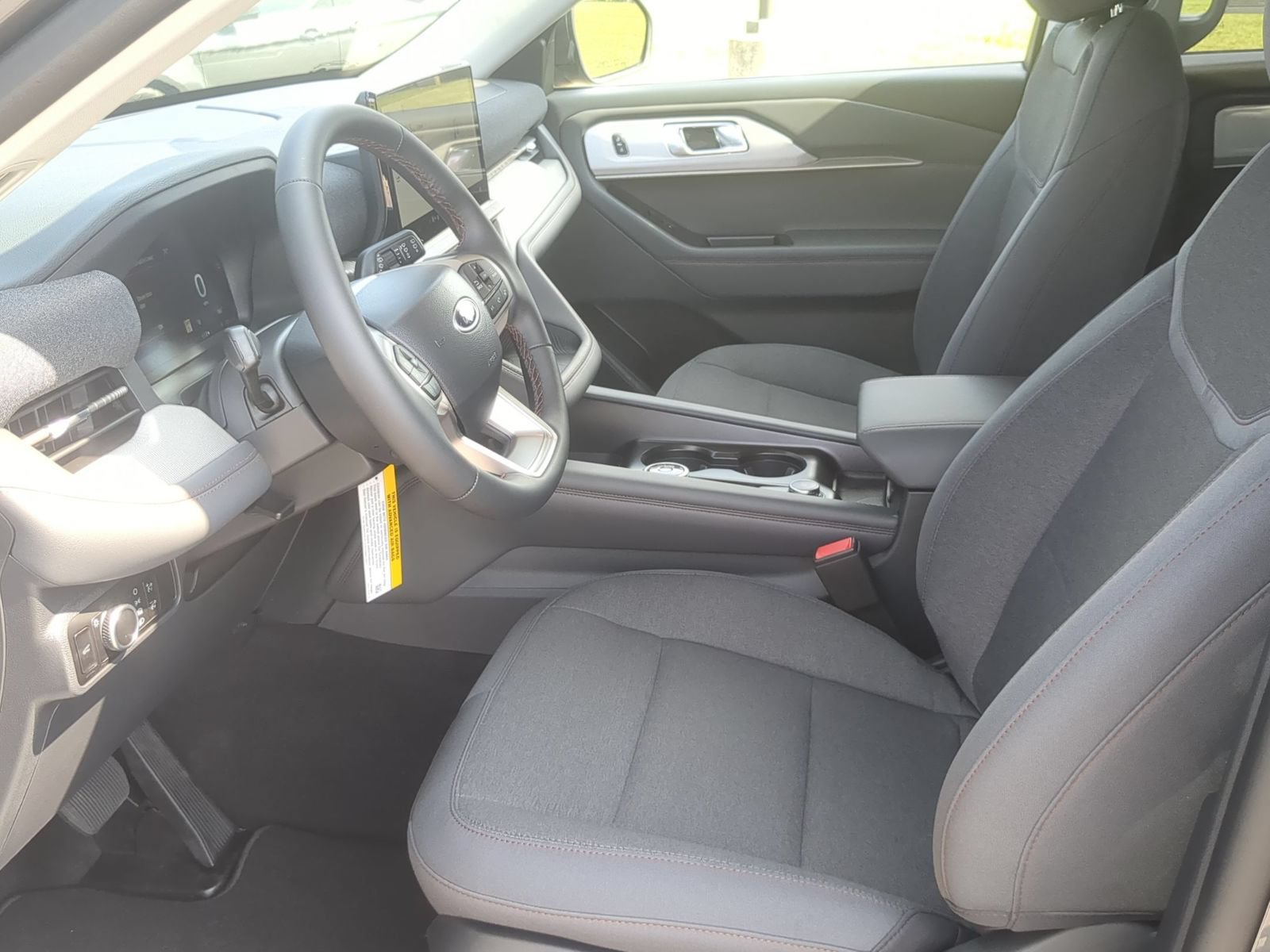 New 2026 Ford Explorer Active AWD/4WD image 13
