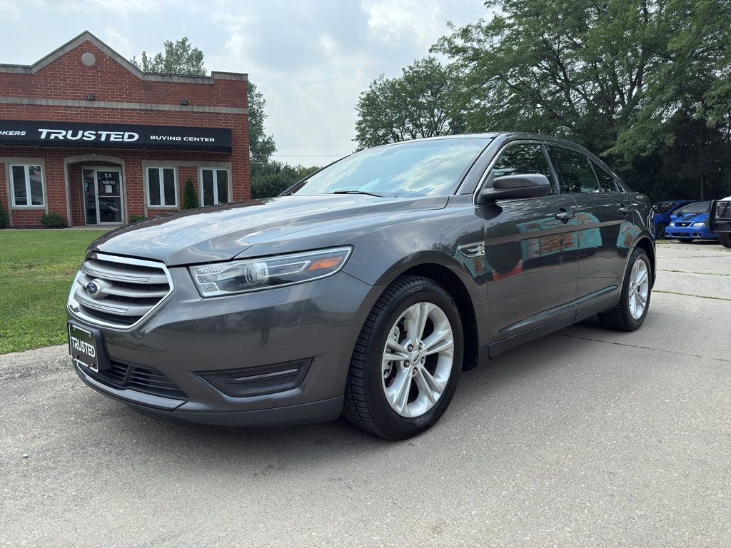 Used 2015 Ford Taurus SEL w/ Equipment Group 201A image 2