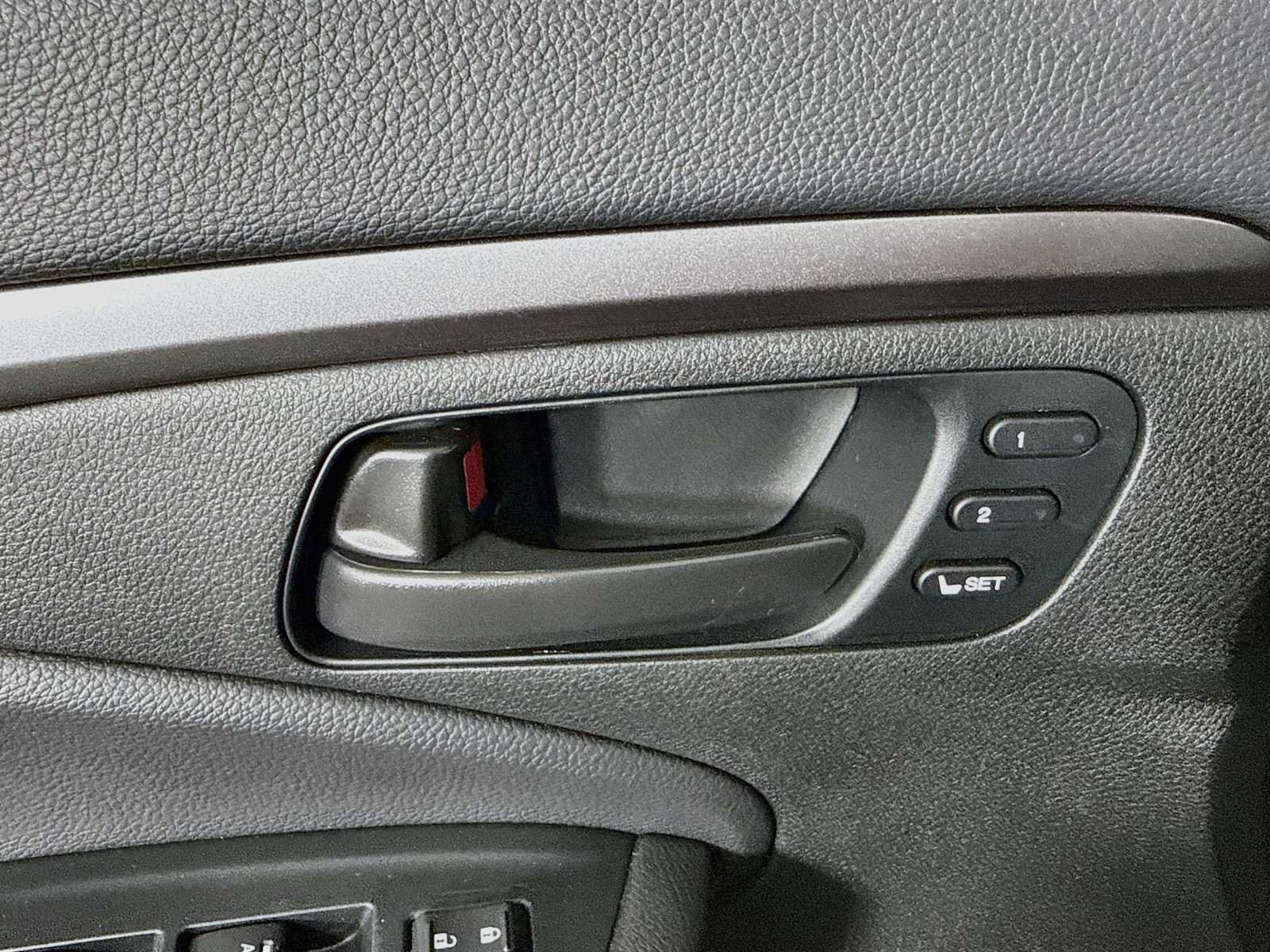 Used 2023 Honda Passport EX-L image 22
