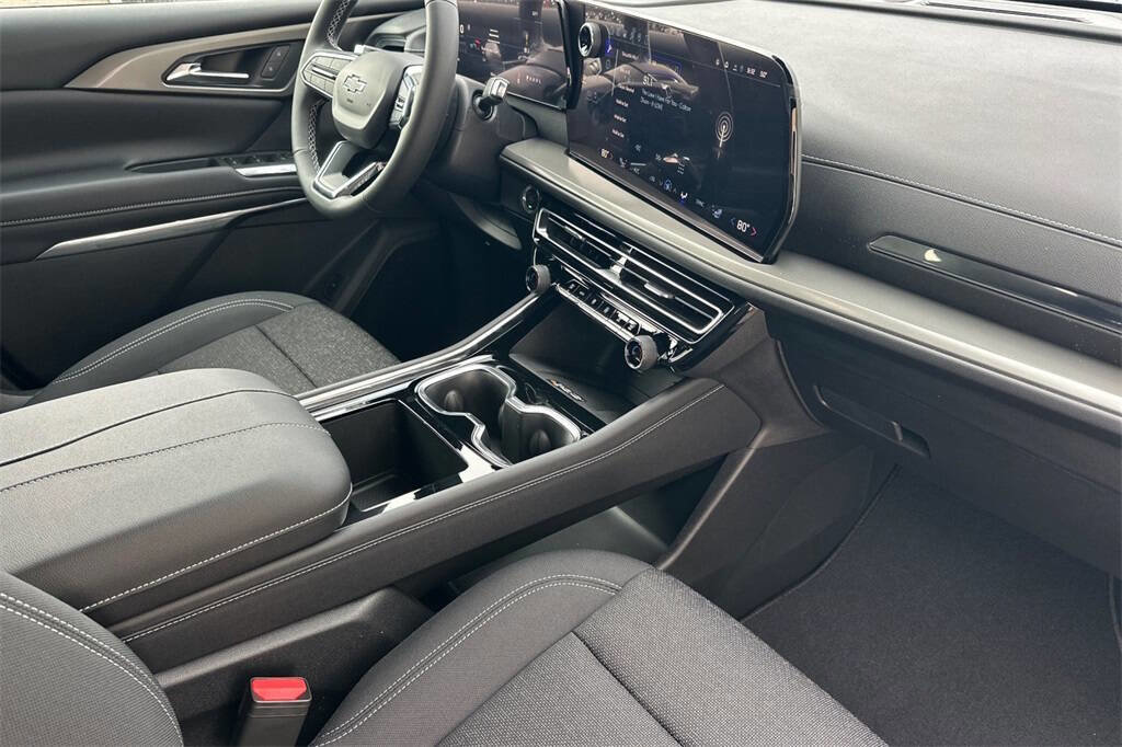 New 2026 Chevrolet Traverse LT w/ Midnight/Sport Edition image 18