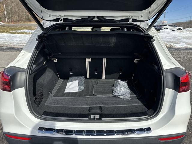 Used 2025 Mercedes-Benz GLA 250 4MATIC image 21