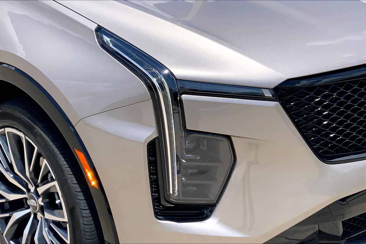 Used 2024 Cadillac XT4 Sport w/ Cold Weather Package FWD image 27