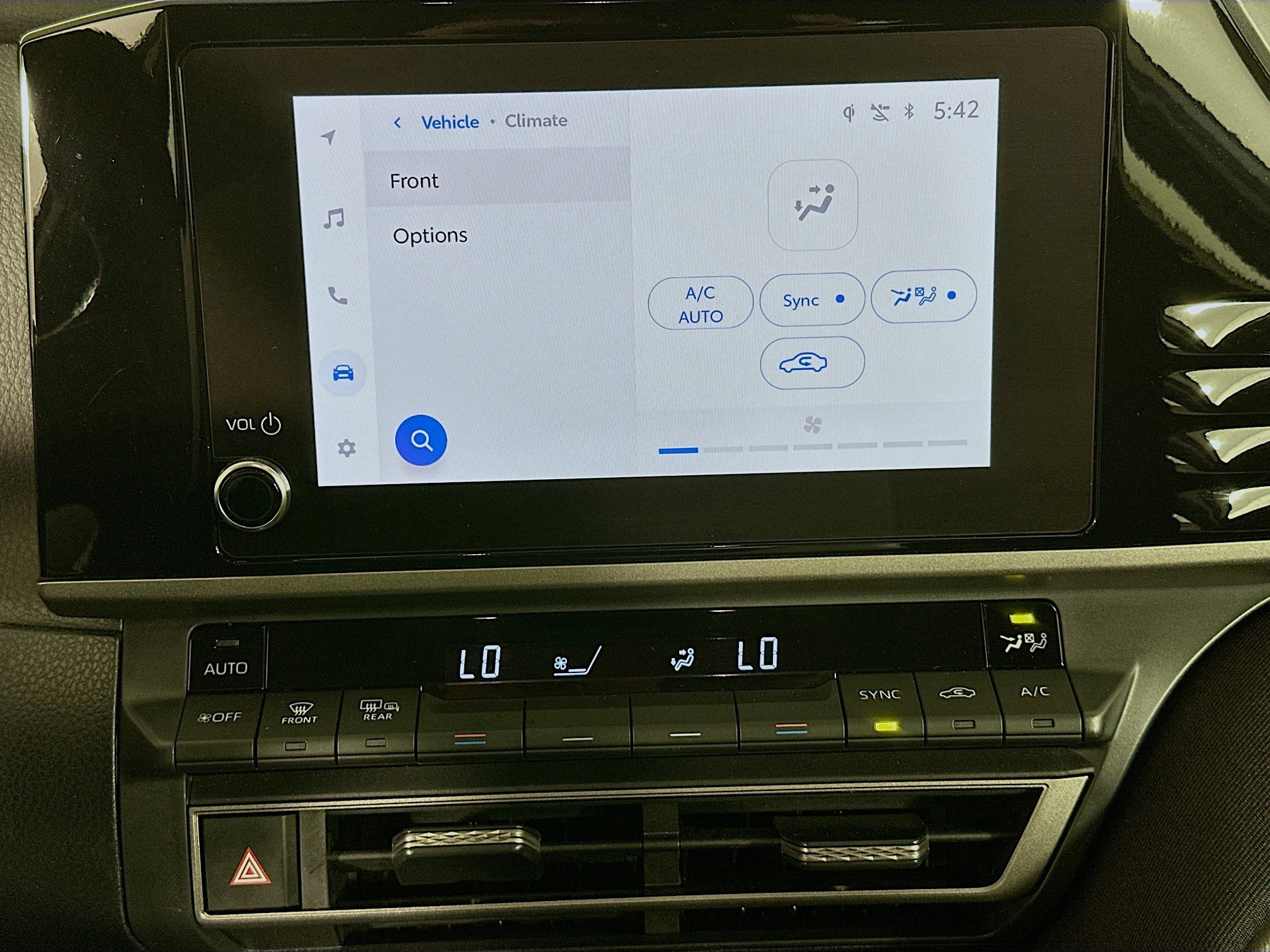 Used 2025 Toyota Camry LE image 24