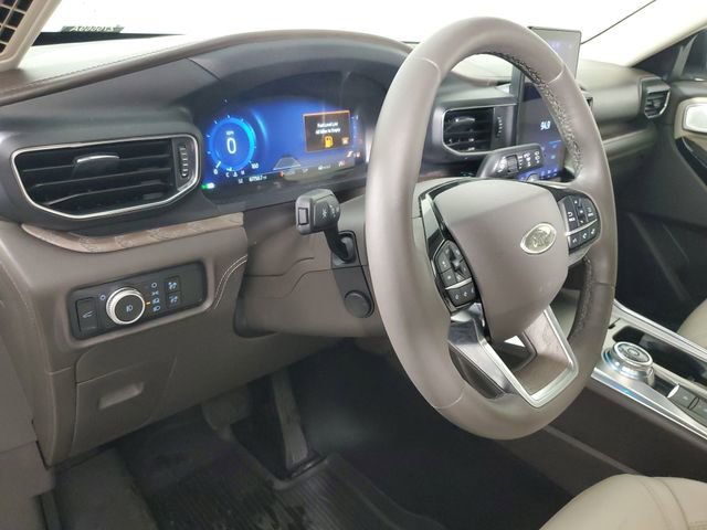 Used 2021 Ford Explorer Platinum w/ Equipment Group 601A image 25