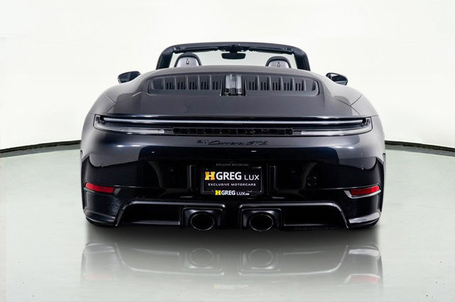 Used 2025 Porsche 911 Carrera 4 GTS image 25