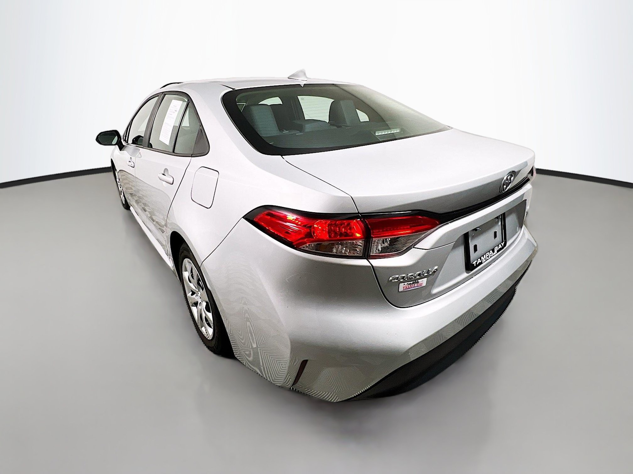 Used 2024 Toyota Corolla LE FWD image 8