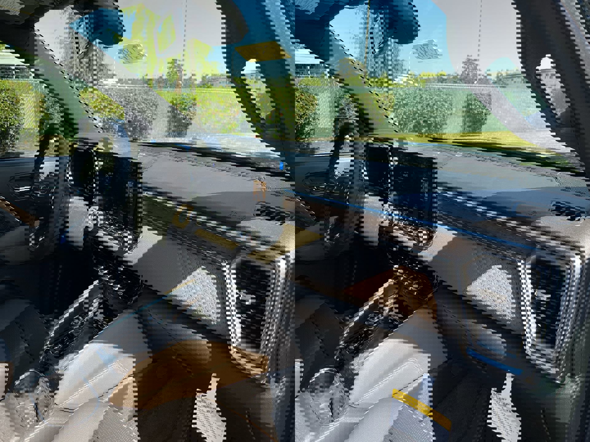 New 2025 GMC Canyon Denali w/ LPO, Denali Black Edition image 65