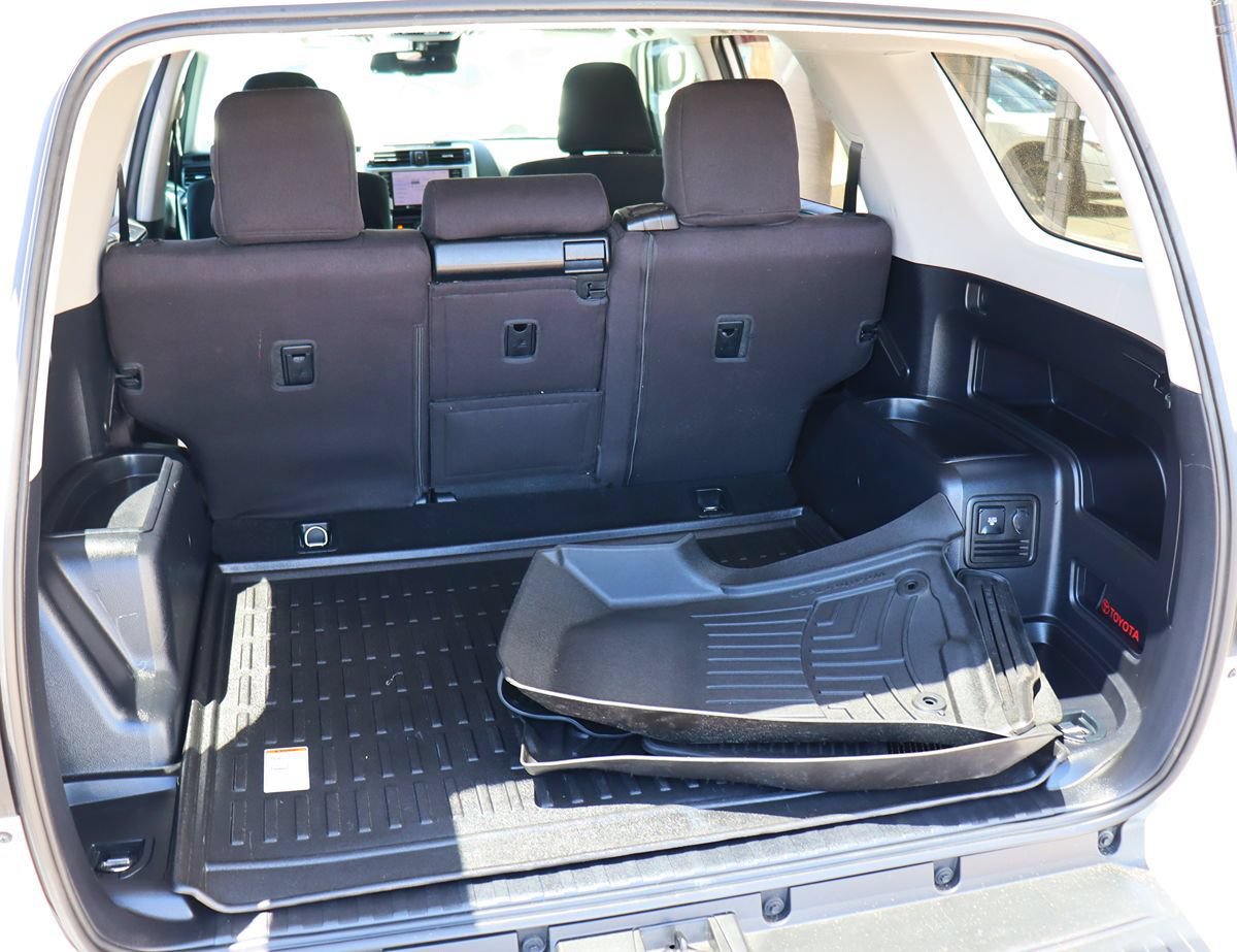 Used 2022 Toyota 4Runner SR5 AWD/4WD image 25