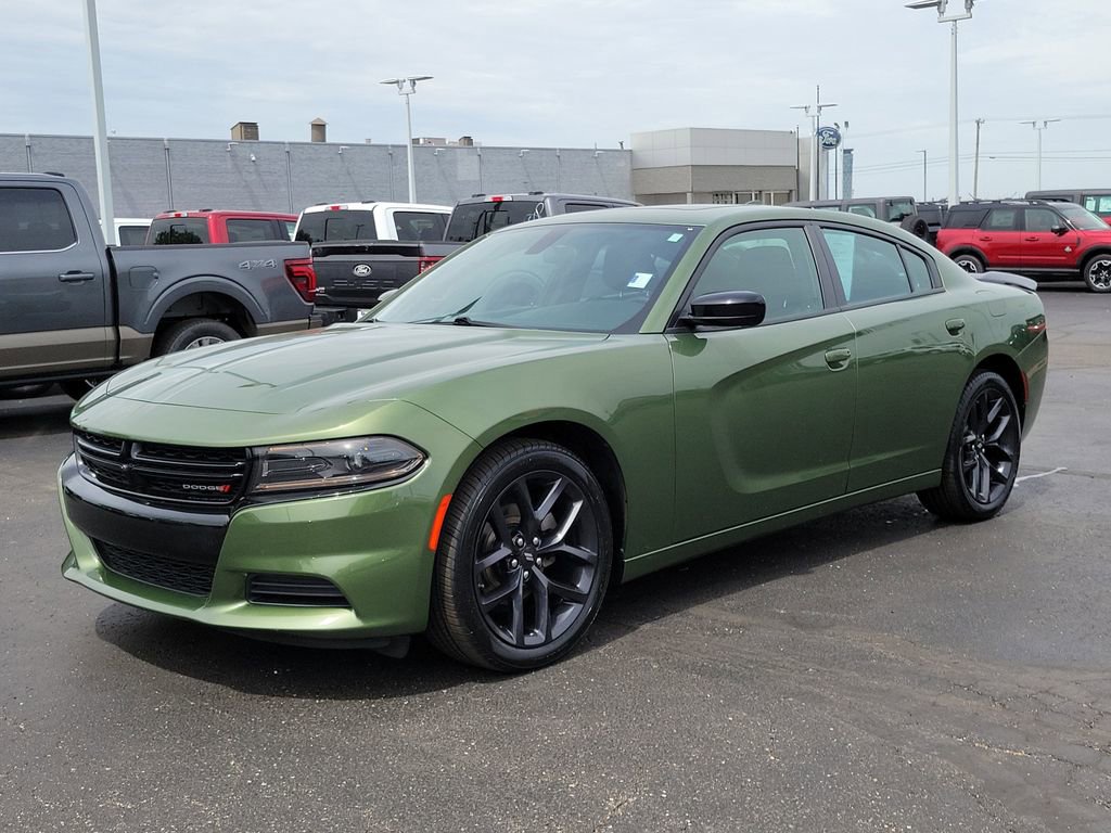 Used 2023 Dodge Charger SXT w/ Blacktop Package RWD image 8