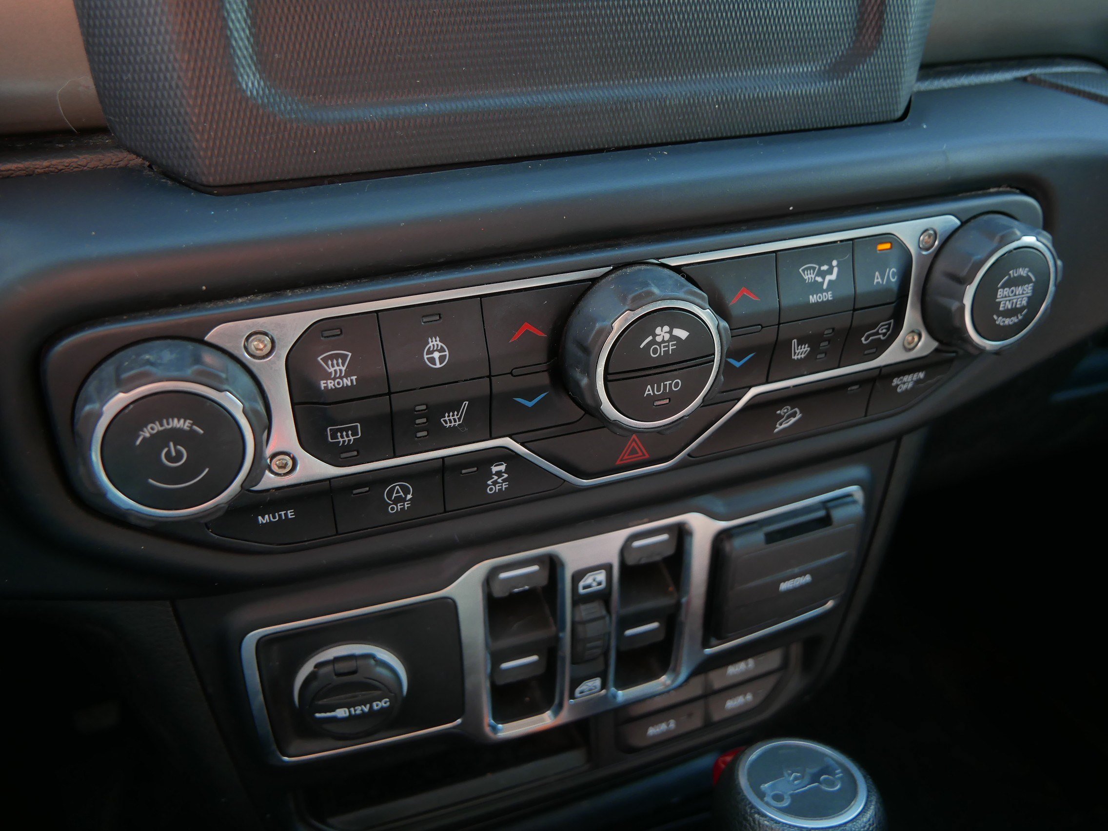 Used 2019 Jeep Wrangler Unlimited Sport S AWD/4WD image 26