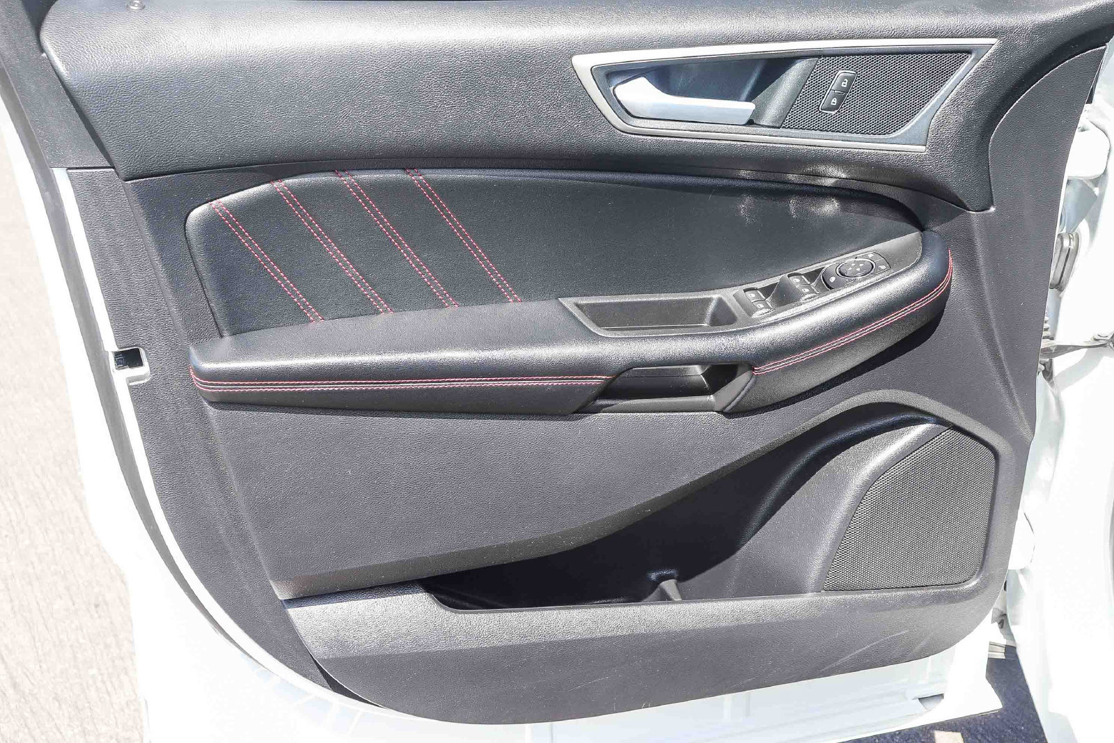 Used 2022 Ford Edge ST-Line AWD/4WD image 26